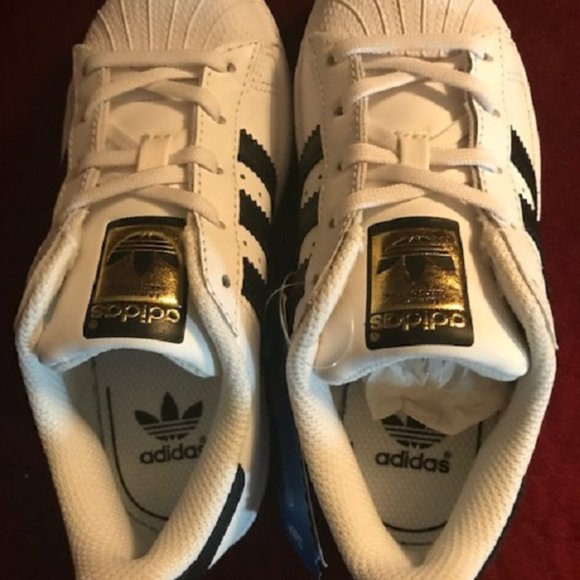 ADIDAS SUPERSTAR FOUNDATION C SIZE 11 KIDS SNEAKERS RUNNERS BNWT NEVER WORN - Picture 1 of 9